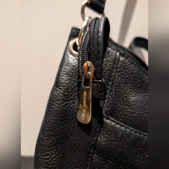 Michael Kors Medium Black Purse - Picture 3 of 4